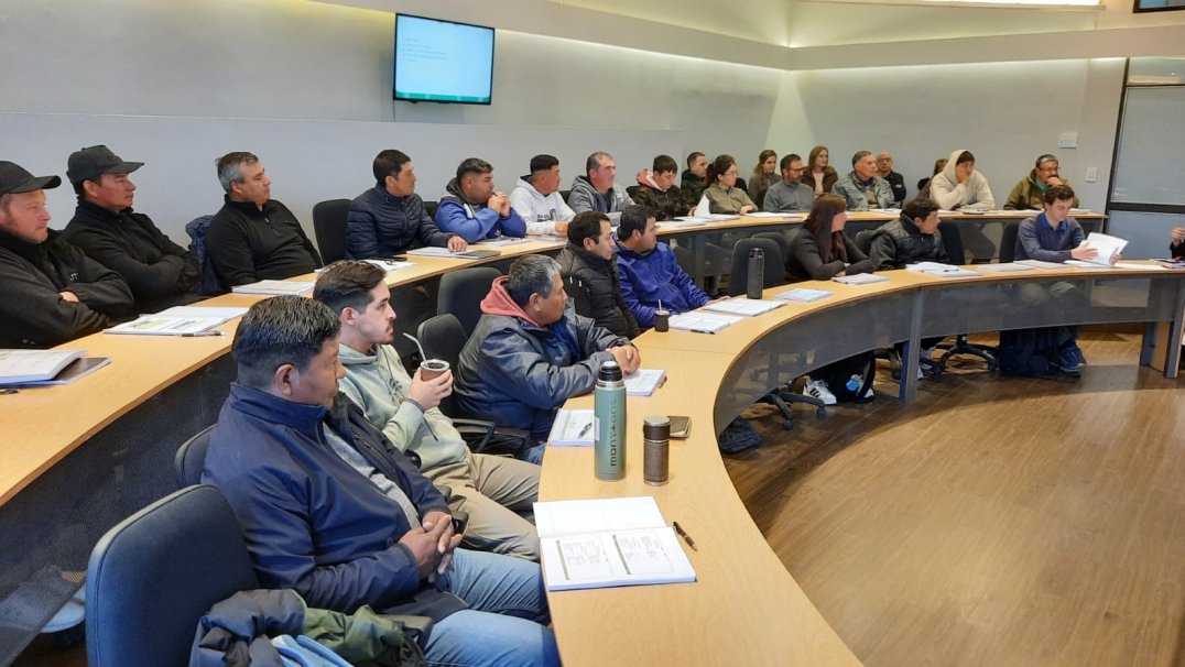 imagen Arranca la segunda edición de la Escuela de Encargados de Finca