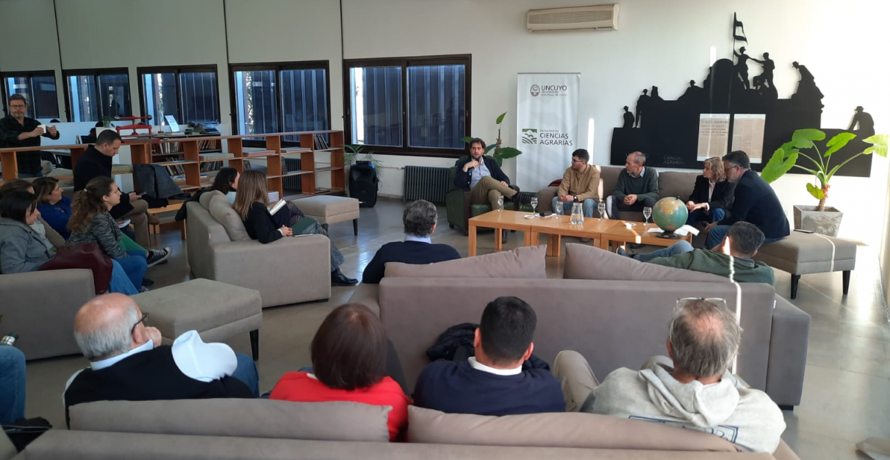 imagen La Facultad celebró el Día de la Enseñanza de las Ciencias Agropecuarias con un evento lleno de intercambio, ideas y nuevas miradas