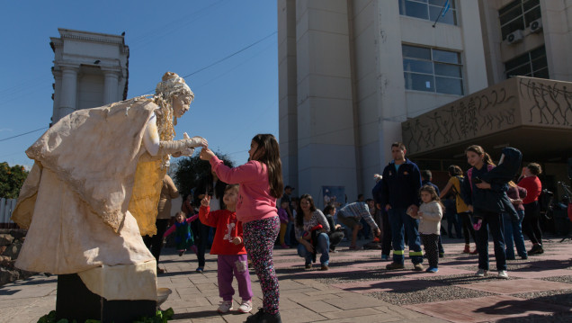 imagen La UNCuyo realizó el Segundo Festival Internacional de Estatuas Vivientes