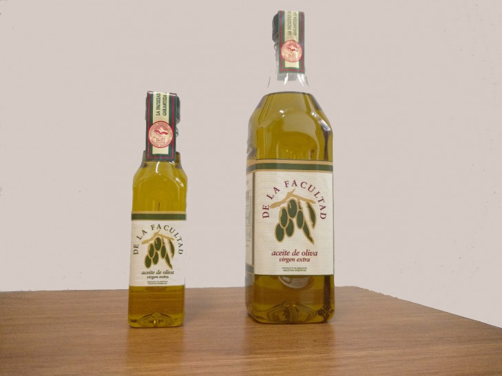 imagen Aceites de oliva de la Facultad de Ciencias Agrarias fueron premiados en dos concursos internacionales