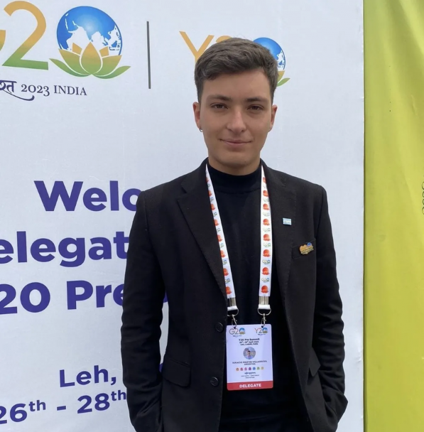 imagen Un estudiante de Ciencias Agrarias representó a Argentina como delegado del cambio climático en el Y-20 en India