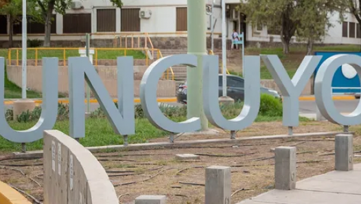 imagen Ingreso a la UNCUYO 2025: Guía definitiva con todas las fechas de inscripción por Facultad